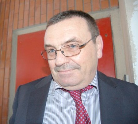 Mitrea cumpără 6 maşini de transport marfă